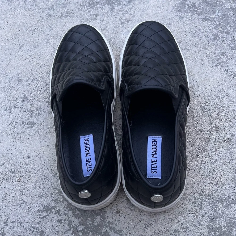 Steve Madden women Ecentric-Q slip‎ on shoes